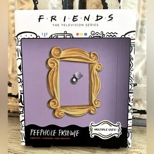 F•R•I•E•N•D•S peephole frame